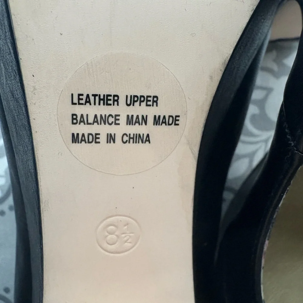 Seychelles Black Heels with Floral Lining - Picture 8 of 12